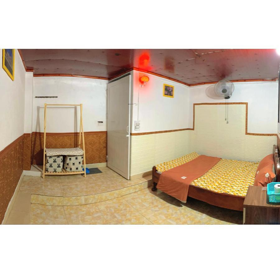 Khách sạn hẻo lánh AURA HOMESTAY Gò Vấp
